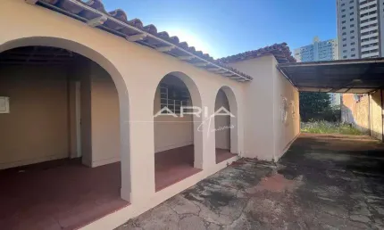 Imóvel Comercial no Centro com 304m  - Araraquara, SP