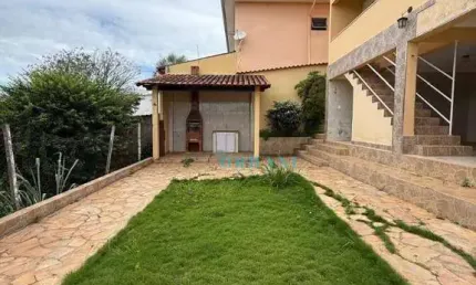 Casa com 3 dormitórios à venda, 277 m² por R$ 650.000,00 - Rezende - Varginha/MG