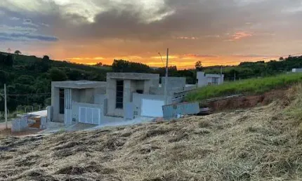 Terreno à venda na Rua André Martins Júnior, 1, Jardim Bouganville, Varginha, 220 m2 por R$ 115.000