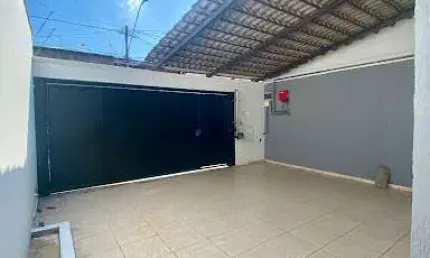 Casa com 3 quartos à venda na Rua Renato Fioravante, 242, Rezende, Varginha