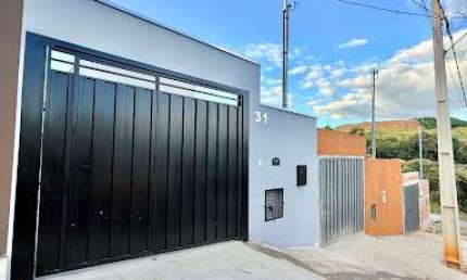 Casa com 2 dormitórios à venda, 68 m² por R$ 320.000,00 - Vargem - Varginha/MG