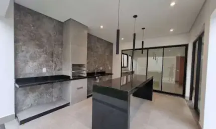 Casa com 3 dormitórios à venda, 215 m² por R$ 1.150.000,00 - Treviso - Varginha/MG