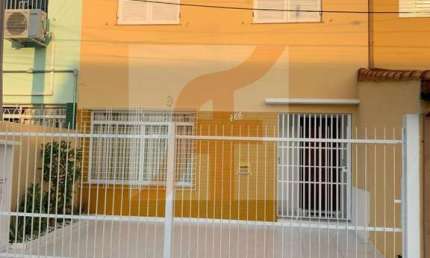 Casa / Sobrado para Venda em Jacareí, Pq. Brasil, 3 dormitórios, 1 suíte, 3 banheiros, 2 vagas