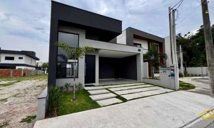 Casa em condomínio fechado com 3 quartos à venda no Jardim Jacinto, Jacareí  por R$ 1.040.000