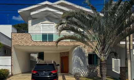 Casa com 4 quartos à venda no Parque Califórnia, Jacareí , 225 m2 por R$ 1.755.000