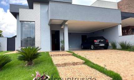 Casa San Marco - Escritório | Piscina | Completo em armários.