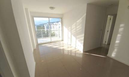 Apartamento com 3 quartos para alugar na Rua Silvia Pozzano, 2880, Recreio dos Bandeirantes, Rio de Janeiro por R$ 3.800