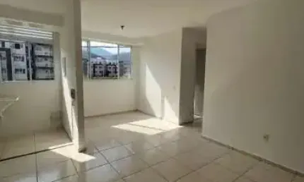 Apartamento com 2 quartos para alugar na Avenida Salvador Allende, 5500, Recreio dos Bandeirantes, Rio de Janeiro por R$ 2.100
