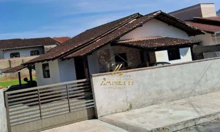 Casa com 3 dormitórios à venda por R$ 900.000,00 - Ilha da Figueira - Jaraguá do Sul/SC