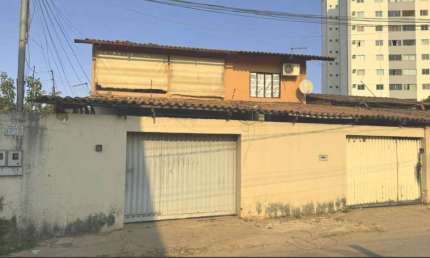 Sobrado à Venda em Goiânia-GO, Setor Pedro Ludovico: 3 Quartos, 2 Suítes, 2 Salas, 4 Banheiros, 340m² de Área.