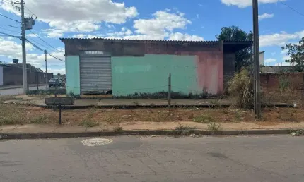 Terreno à venda em Aparecida de Goiânia-GO, bairro Parque Veiga Jardim, 720m² de área!