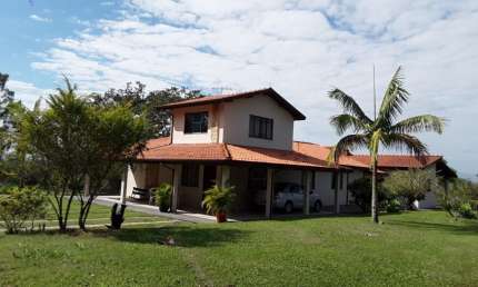 Lindo Sítio pronto para morar em Pindamonhangaba-SP