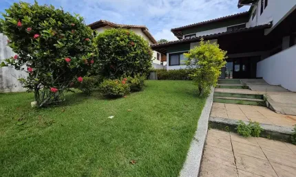 Casa em condomínio fechado com 4 quartos para alugar no Graça, Salvador 