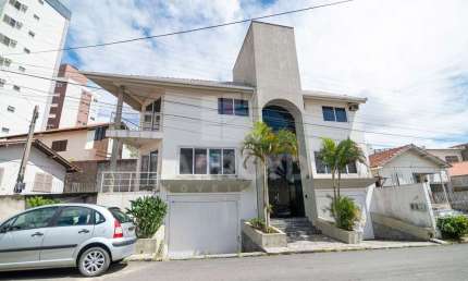 Minatto - Casa em condomínio SEMIMOBILIADA - Res. MINATTO