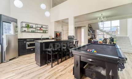 CASA NO BAIRRO OFICINAS COM EXCELENTE ESPAÇO DE LAZER