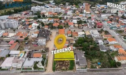 Terreno à venda na Rua Tiradentes, Morrotes, Tubarão