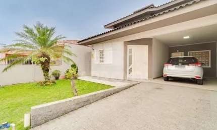 CASA COM DOIS PAVIMENTOS NO BAIRRO SANTO ANTÔNIO DE PÁDUA