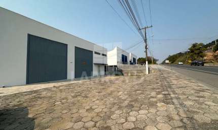 Casa comercial para alugar no São Martinho, Tubarão 