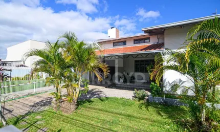 Casa com 3 quartos para alugar no Centro, Tubarão 