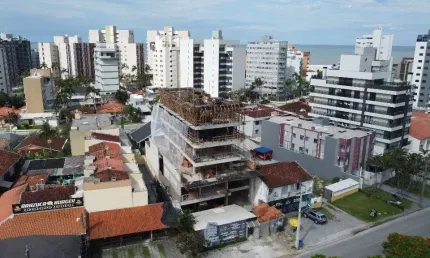 Apartamento com 3 quartos à venda na Avenida Londrina, 262, Caiobá, Matinhos