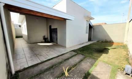 Casa para Venda em Mogi Guaçu, Jardim Imperial, 3 dormitórios, 1 banheiro, 2 vagas