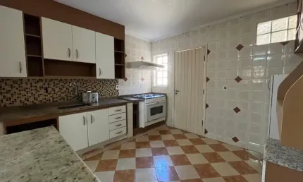 Casa com 3 quartos à venda na Rua Doutor José Gregório Moreira, Jardim Independência, Taubaté