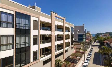Apartamento à Venda no Residencial Djalma – 3 Suítes e 3 Vagas – Centro de Bombi