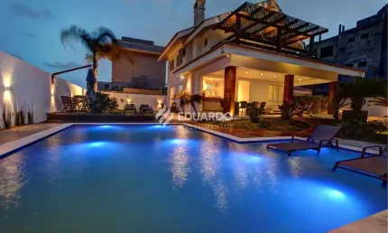 Sua Casa dos Sonhos na Praia de Mariscal – Bombinhas - SC