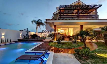 Sua Casa dos Sonhos na Praia de Mariscal – Bombinhas - SC