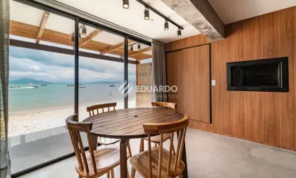 Sobrado Beira-Mar à Venda na Praia de Morrinhos – Bombinhas SC