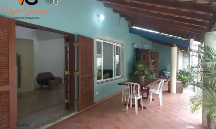 Casa Térrea para Venda em Guarujá, Jardim Virgínia, 2 dormitórios, 1 suíte, 2 banheiros, 5 vagas