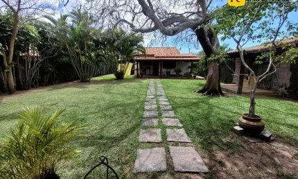 Ótima casa linear na Ogiva com 2 construções à venda em Cabo Frio/RJ