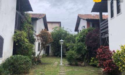 Casa a venda em condomínio no melhor bairro de Arraial do Cabo