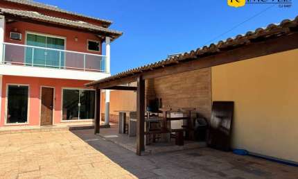 Casa a poucos passos da Praia do Foguete à venda, Cabo Frio/RJ