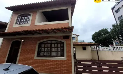 Casa duplex em condomínio à venda perto da praia do Braga, Cabo Frio/RJ