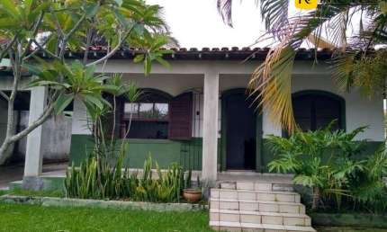 Casa linear com 3 quartos, próxima a lagoa de Iguabinha - Araruama/RJ
