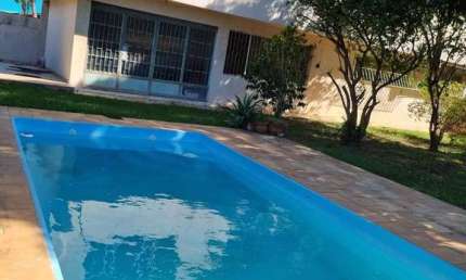 Excelente imóvel  de 4 quartos para venda ou locação na Praia Linda - S P A