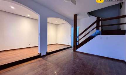 Casa duplex para locação com 3 quartos no Jardim Caiçara, Cabo Frio/RJ