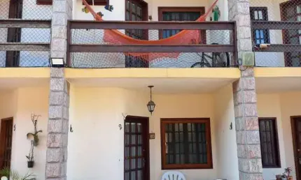 Casa duplex com 2 quartos no Jardim Flamboyant - Cabo Frio/RJ