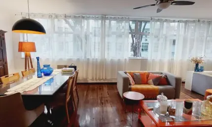 EXCELENTE APARTAMENTO NA SÁ FERREIRA COM 3 QUARTOS C VAGA