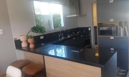 Casa para Venda em Mogi das Cruzes, Cézar de Souza, 3 dormitórios, 1 suíte, 2 banheiros, 2 vagas