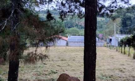 Terreno à venda na Praça dos Expedicionários, Sabaúna, Mogi das Cruzes