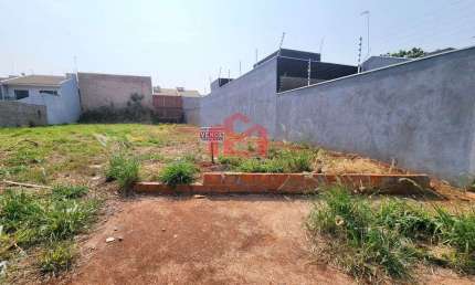 Terreno localizado no Jardim Itália em Marialva, próximo ao CMEI.