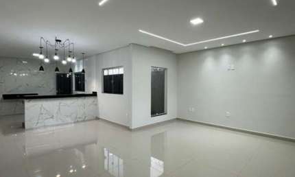 Casa para Venda em Araxá, Jardim Europa, 3 dormitórios, 1 suíte, 3 banheiros, 4 vagas