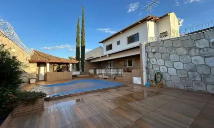 Casa para Venda em Araxá, MANGUEIRA II, 3 dormitórios, 3 suítes, 7 banheiros, 5 vagas