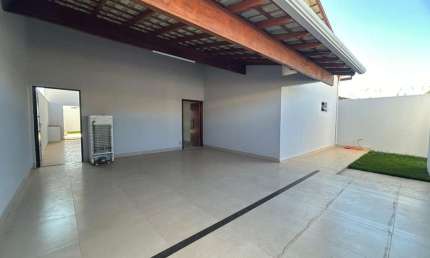 Casa para Venda em Araxá, Jardim Europa, 3 dormitórios, 1 suíte, 3 banheiros, 4 vagas