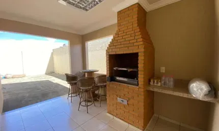 Casa para Venda em Araxá, ALVORADA, 3 dormitórios, 1 suíte, 2 banheiros, 4 vagas