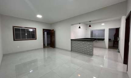 Casa para Venda em Araxá, SANTA RITA, 3 dormitórios, 1 suíte, 2 banheiros, 4 vagas