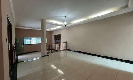 Casa para Venda em Araxá, CENTRO, 4 dormitórios, 1 suíte, 3 banheiros, 4 vagas