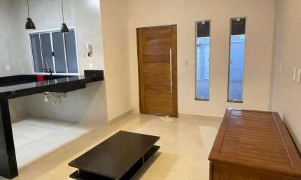 Casa para Venda em Araxá, MANGABEIRAS V, 3 dormitórios, 1 suíte, 2 banheiros, 2 vagas